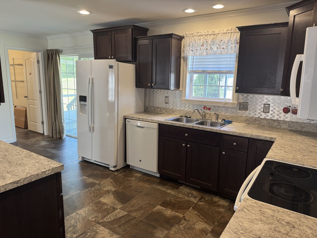 119 Southern Palms Boulevard