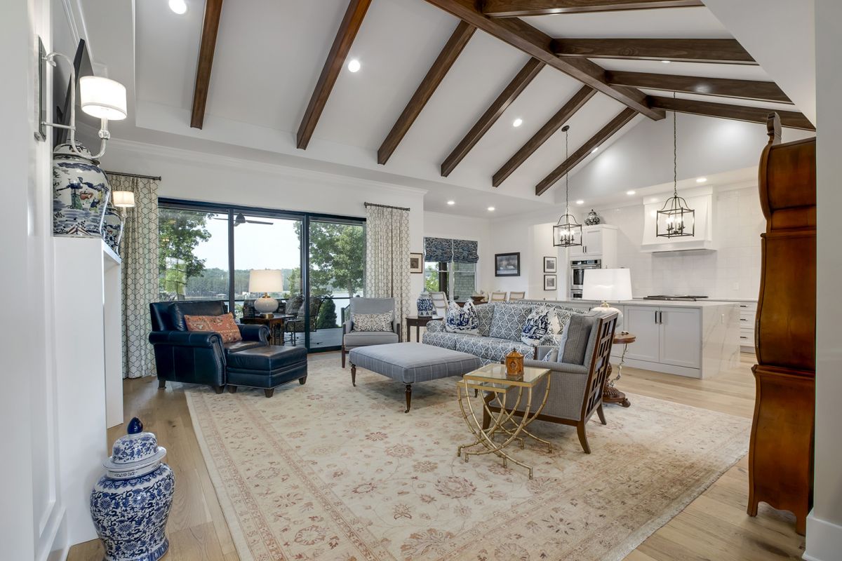 1270 Shadow Hill Drive