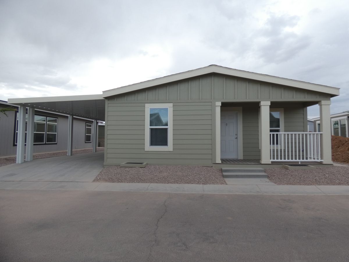 1110 North Henness Rd 2105