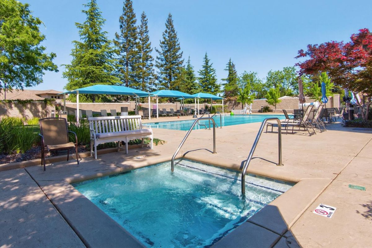 2056 Arlington Drive