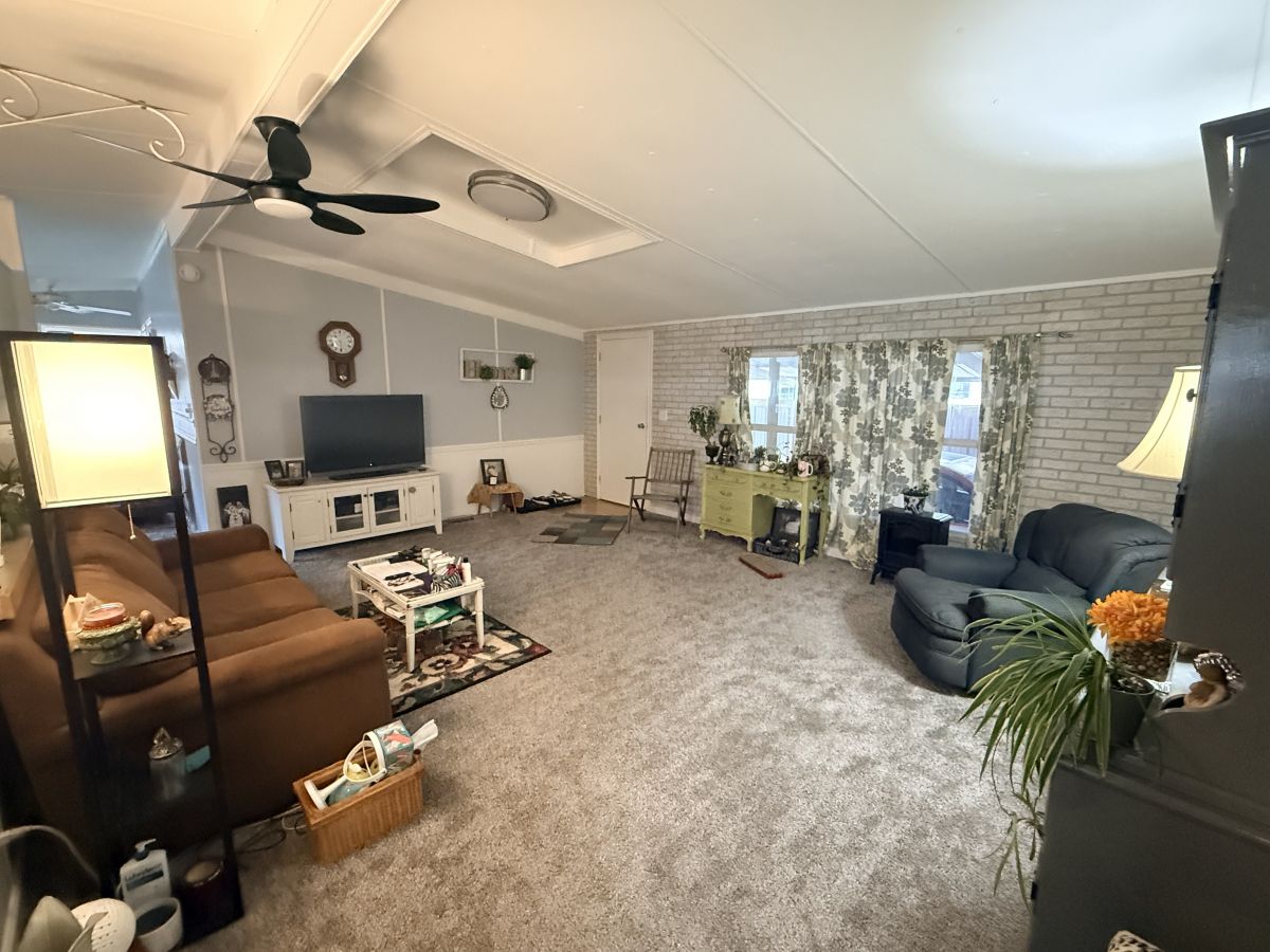 5368 Little Wren Court