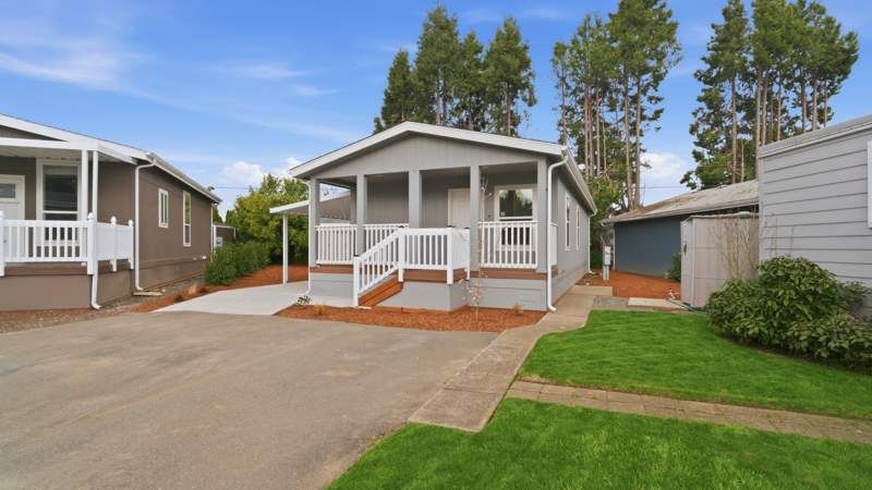 2200 Lancaster Dr SE #18D