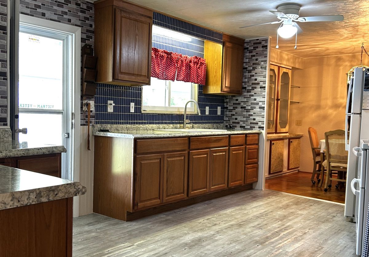 14314 Mayfair Avenue