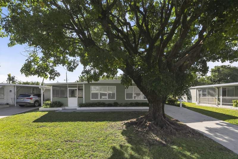 4178 Royal Manor Blvd, #15