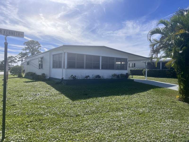 4364 Sir Kenneth Drive, #91