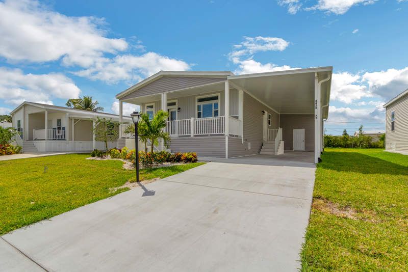 4438 Lady Beverlee Court South