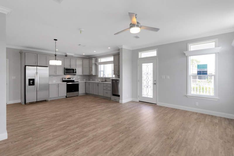 4438 Lady Beverlee Court South