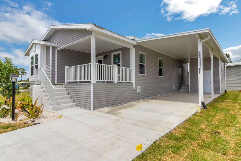 8866 Royal Manor Circle