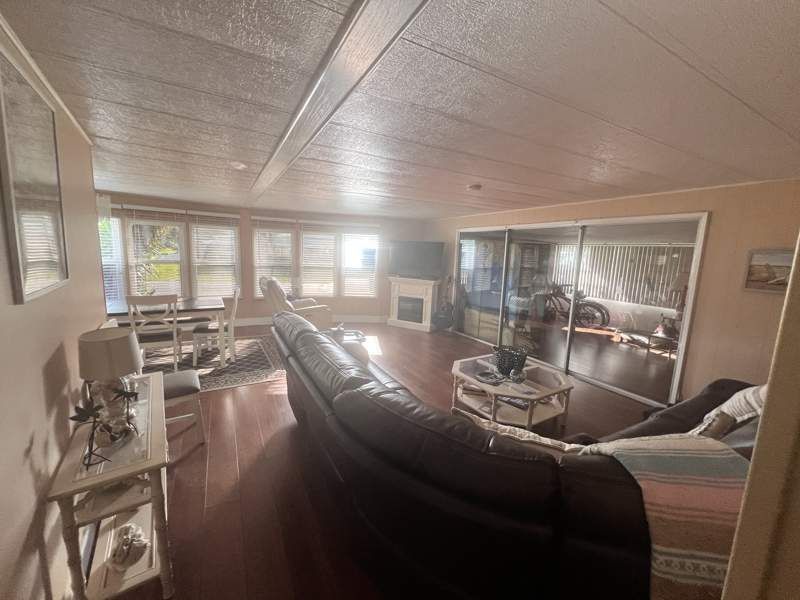 8647 Duke Court West, #290