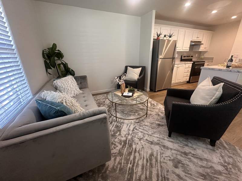 2727 E. University Drive, #019