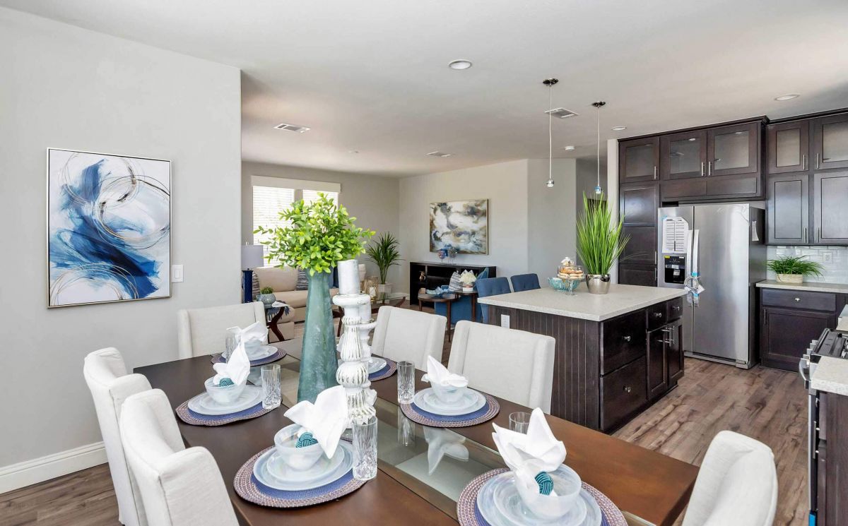 2727 E. University Drive, #015