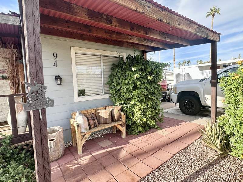 4065 E. University Drive #94