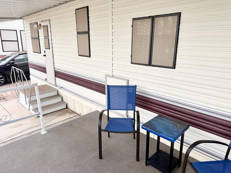 4065 E. University Drive #580