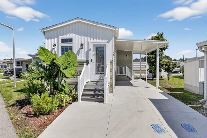 3223 N Lockwood Ridge Rd #89