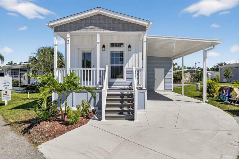 3223 N Lockwood Ridge Rd #94