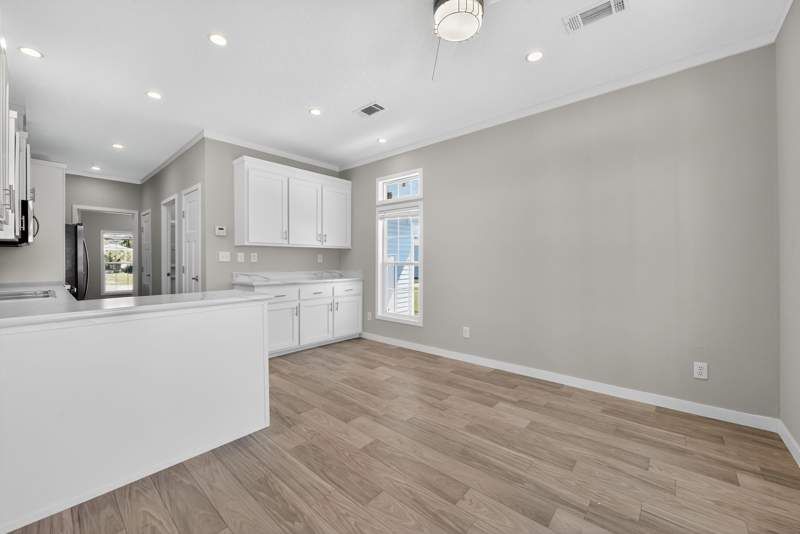 3223 N Lockwood Ridge Rd #94