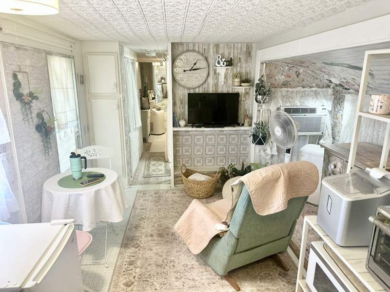 3223 N Lockwood Ridge Rd #210