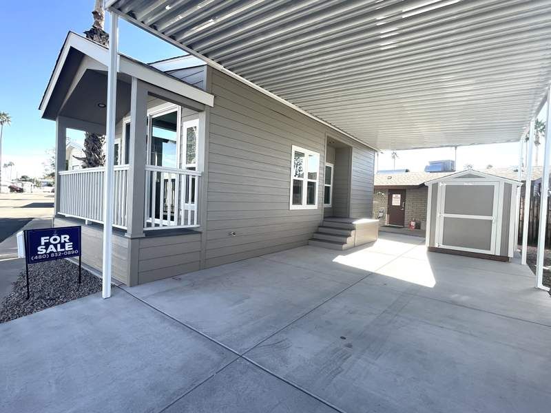 305 S. Val Vista Drive #315