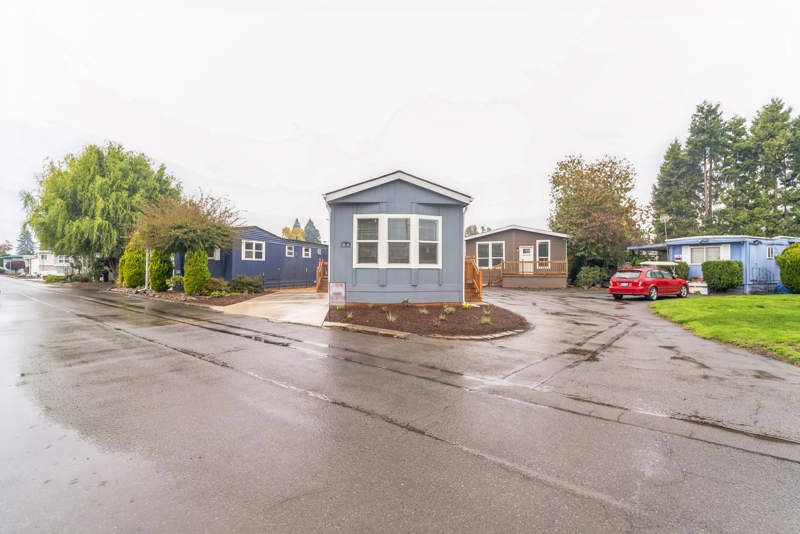 2200 Lancaster Dr SE #18A