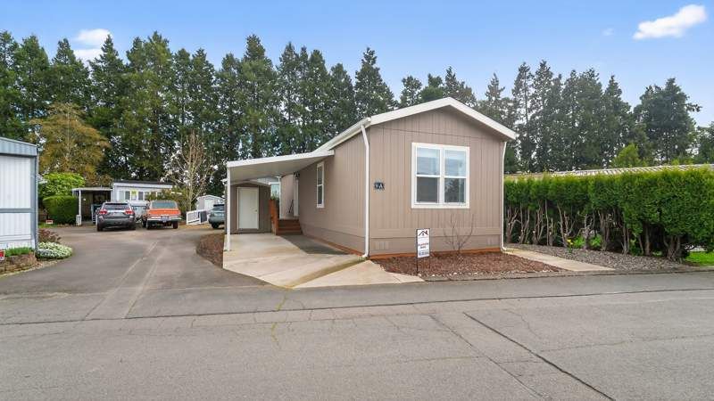 2200 Lancaster Dr SE #9A