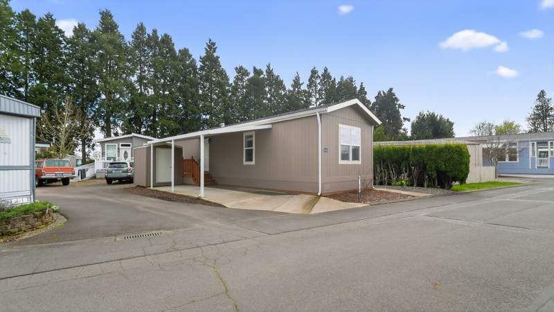 2200 Lancaster Dr SE #9A