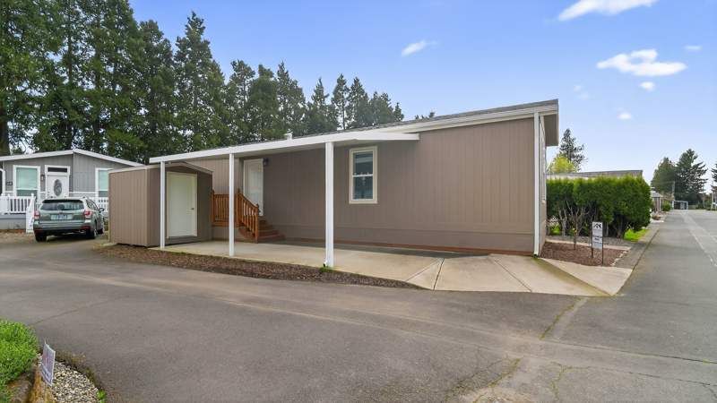 2200 Lancaster Dr SE #9A