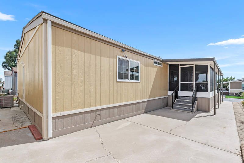 1456 E Philadelphia St #41