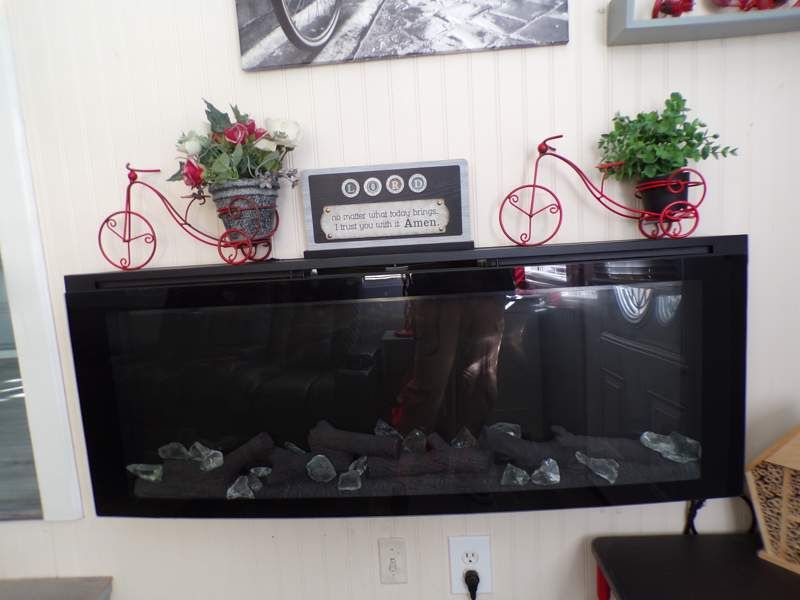 1050 S. Arizona Blvd. #014