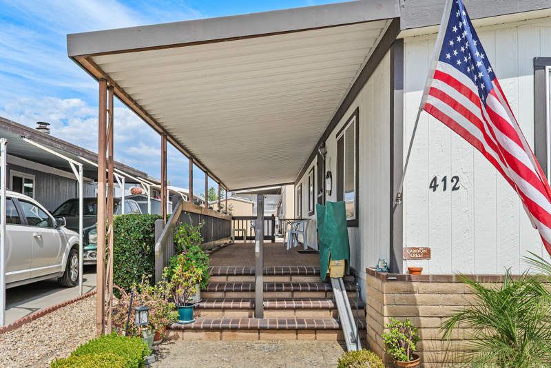 1456 E Philadelphia St #412