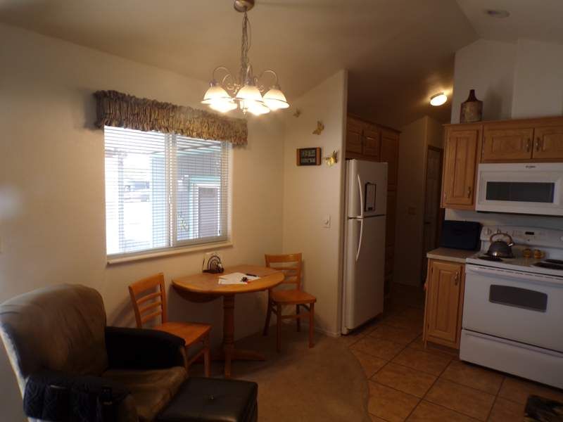 1050 S. Arizona Blvd. #B09