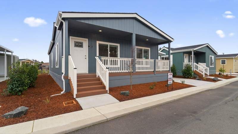 2200 Lancaster Dr. SE #28