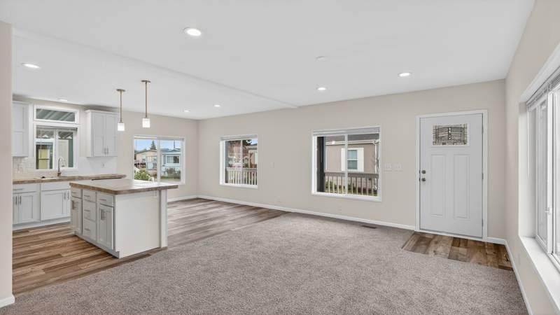 2200 Lancaster Dr. SE #28