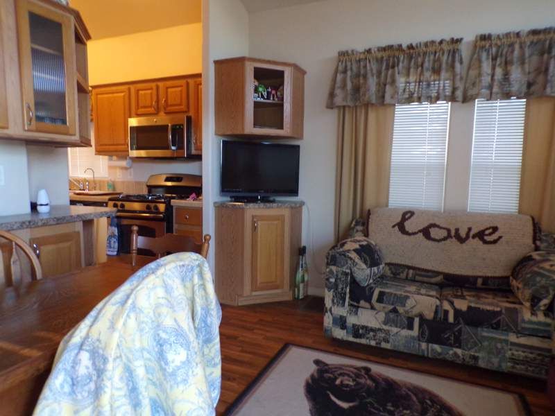 1050 S. Arizona Blvd. #B13