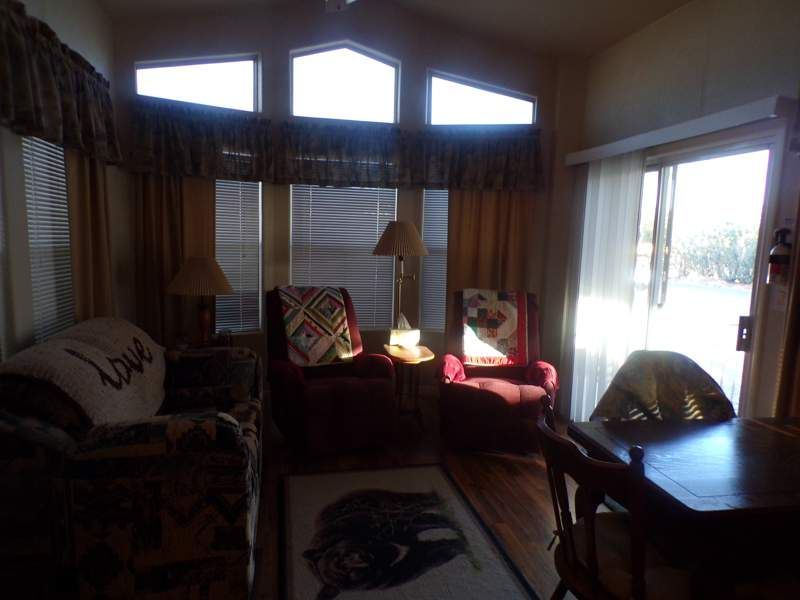 1050 S. Arizona Blvd. #B13