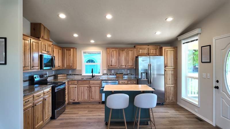 2410 Lancaster Dr. SE, #357