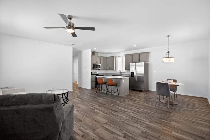 4470 E. Vegas Valley Dr. #112