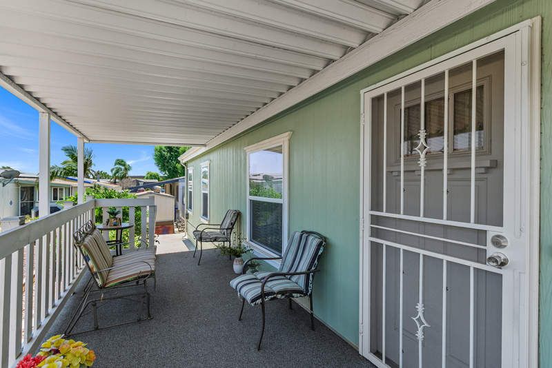 1456 E Philadelphia St #390