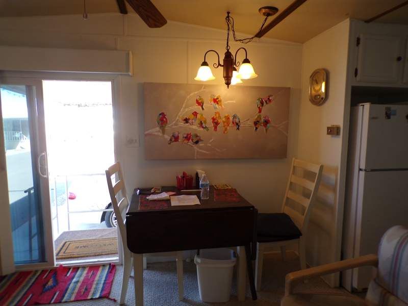 1050 S. Arizona Blvd. #094