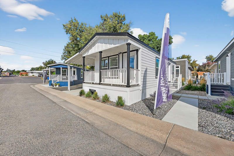 3650 S. Federal Blvd. #11 RV11