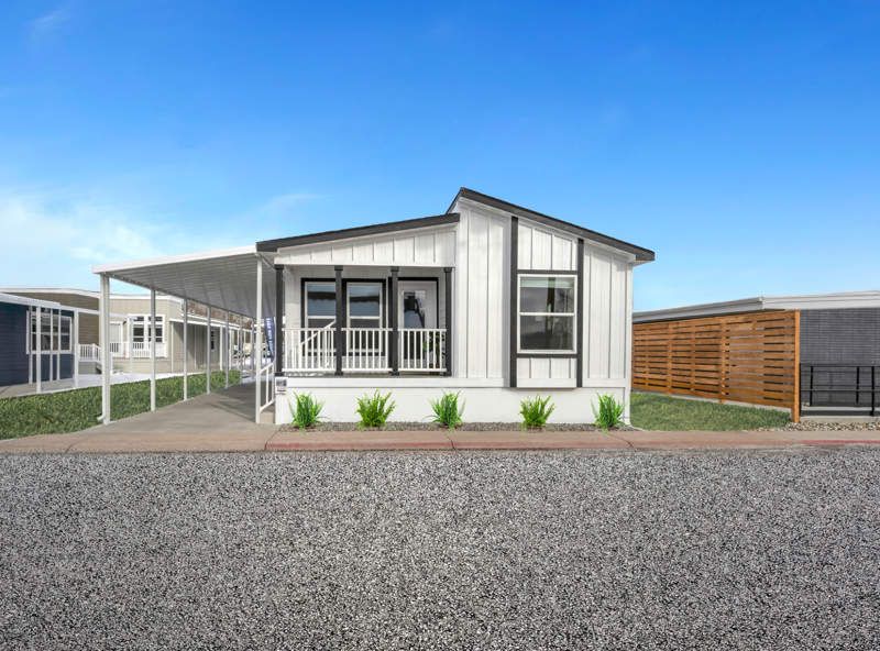 3650 S. Federal Blvd. #15 RV15