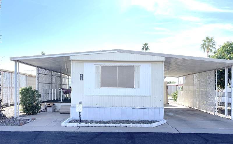 305 S. Val Vista Drive #384