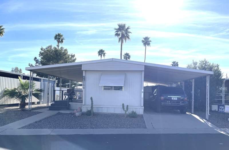 305 S. Val Vista Drive #266