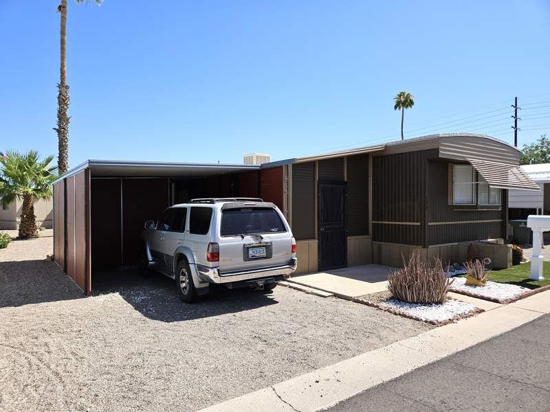 3833 N. Fairview Ave. # 124