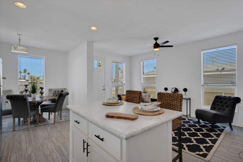 2305 W Ruthrauff Rd #A40