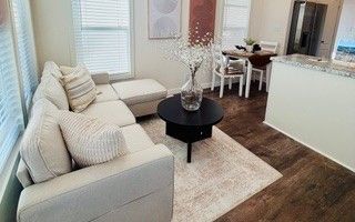 2050 W. Dunlap Ave #E227