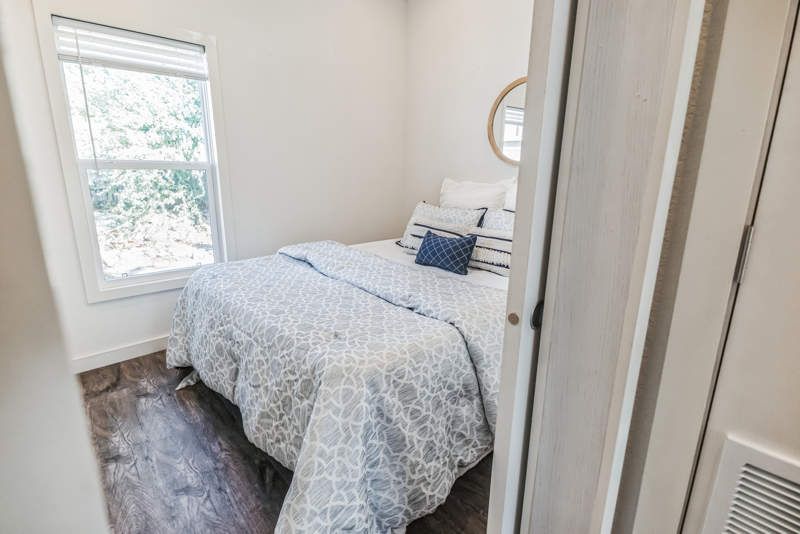 2050 W. Dunlap Ave #E220