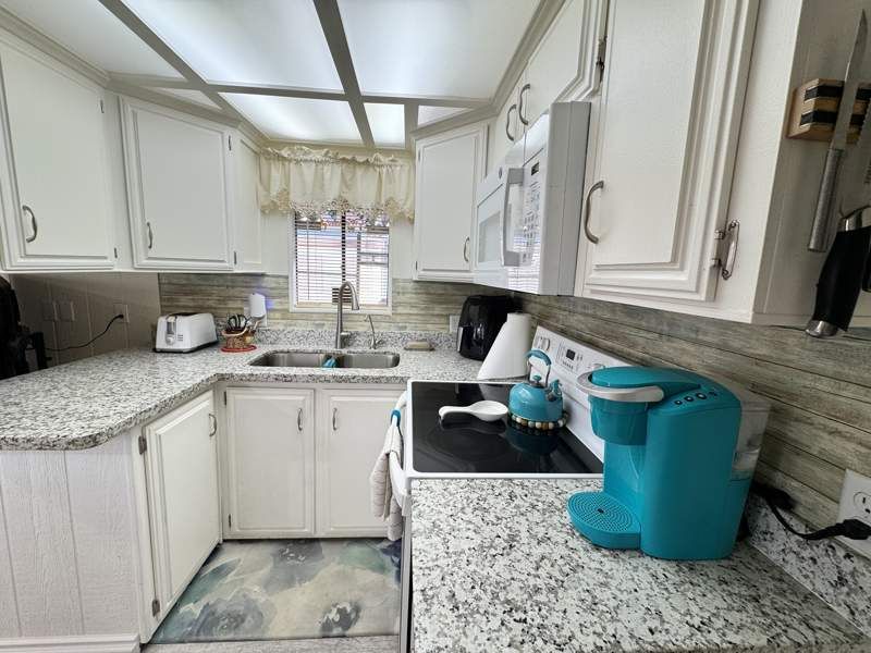 10442 N Frontage Rd #378