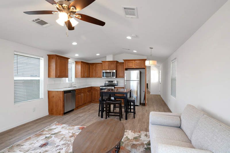 2050 W. Dunlap Ave #C093