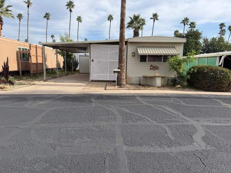 2050 W. Dunlap Ave #B165