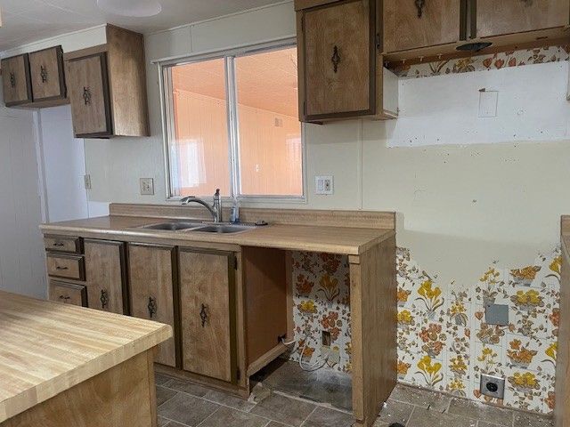 10201 N. 99th Ave. #19